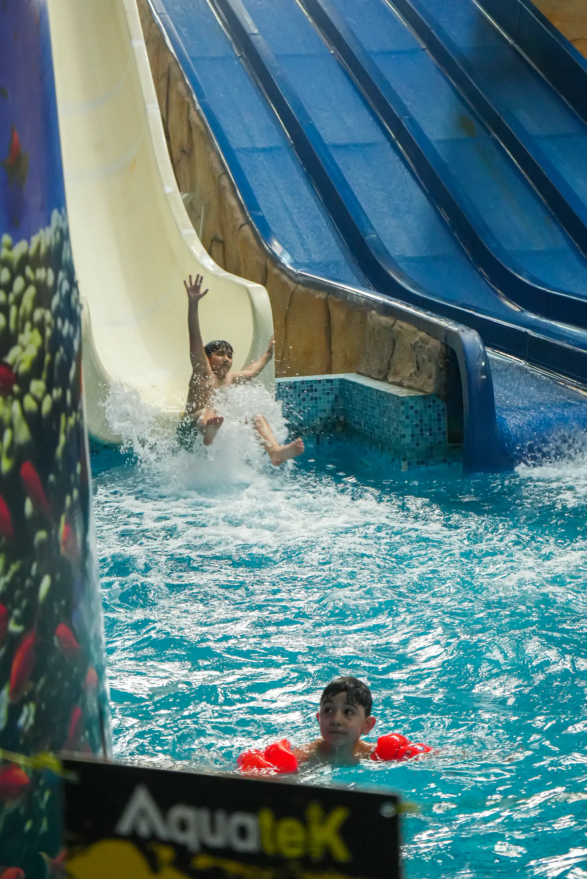 Aquatek slide photo 10