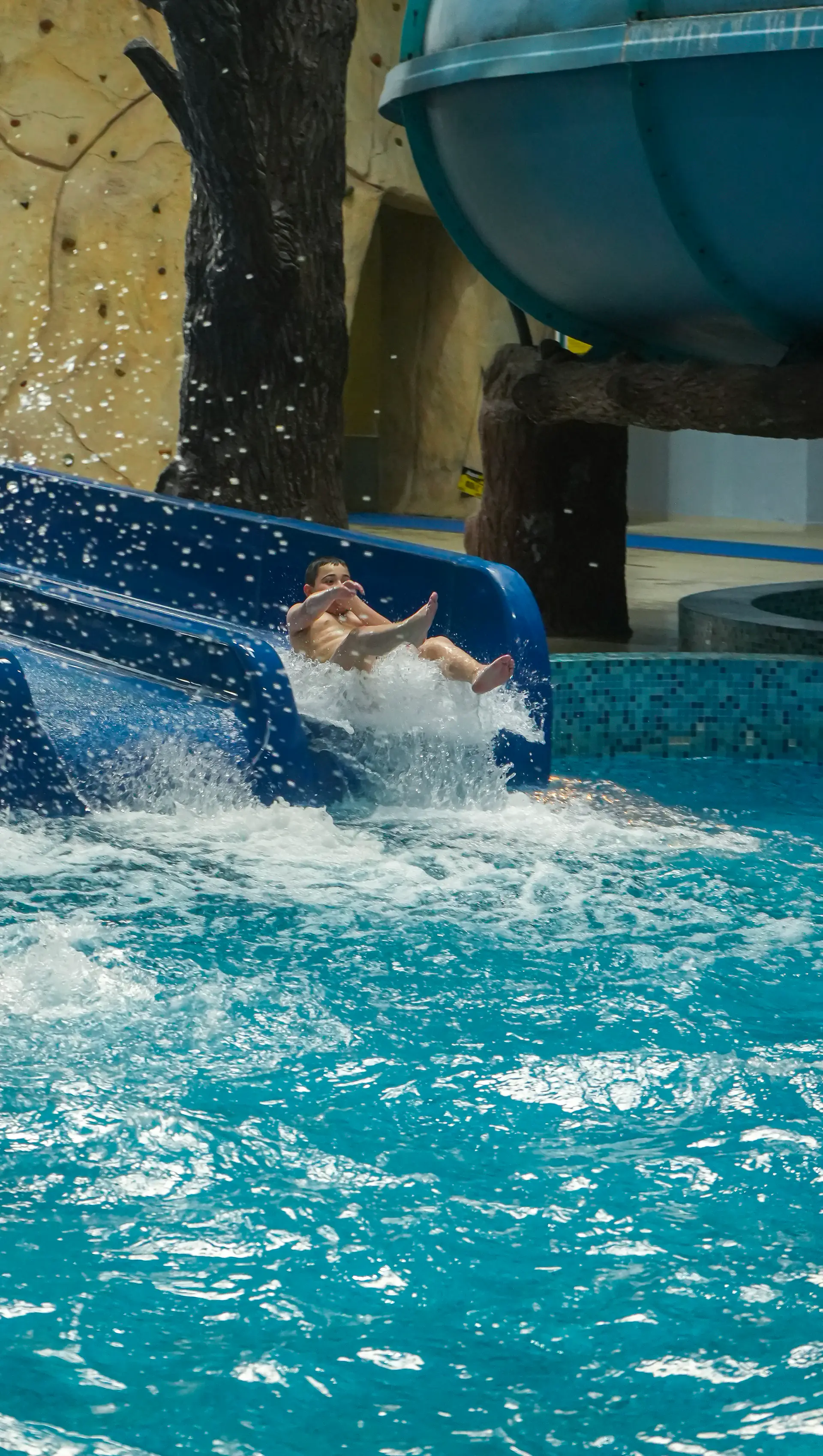 Aquatek slide photo 11